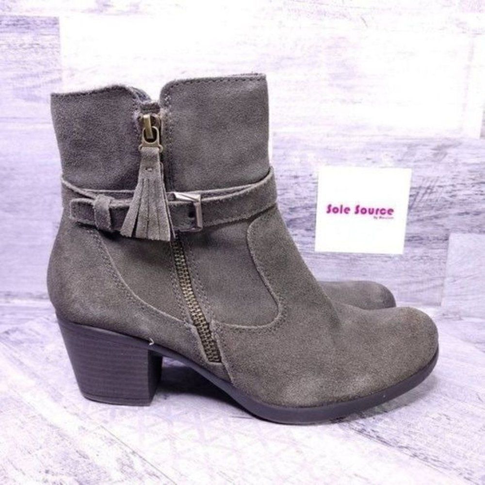 Earth Origins Tori Suede Heeled Ankle Boot Green Women's sz 8.5